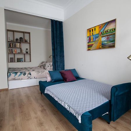 Cozy Home Valdemara, Free Parking, Self Check-In Riga Bagian luar foto