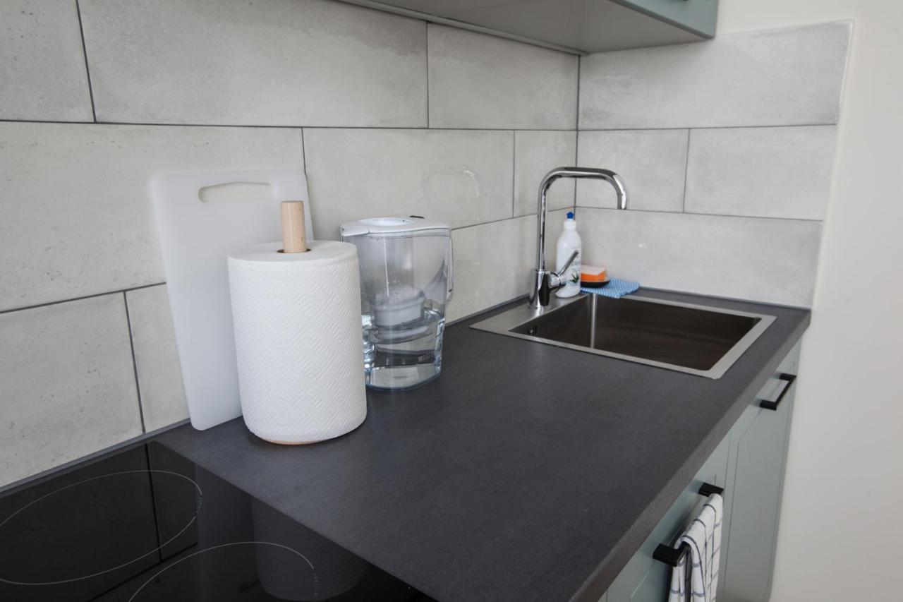 Cozy Home Valdemara, Free Parking, Self Check-In Riga Bagian luar foto