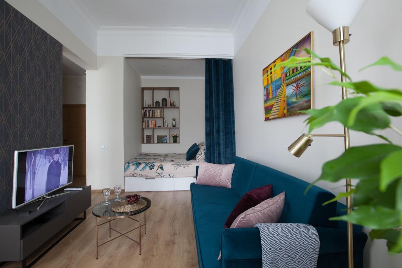 Cozy Home Valdemara, Free Parking, Self Check-In Riga Bagian luar foto