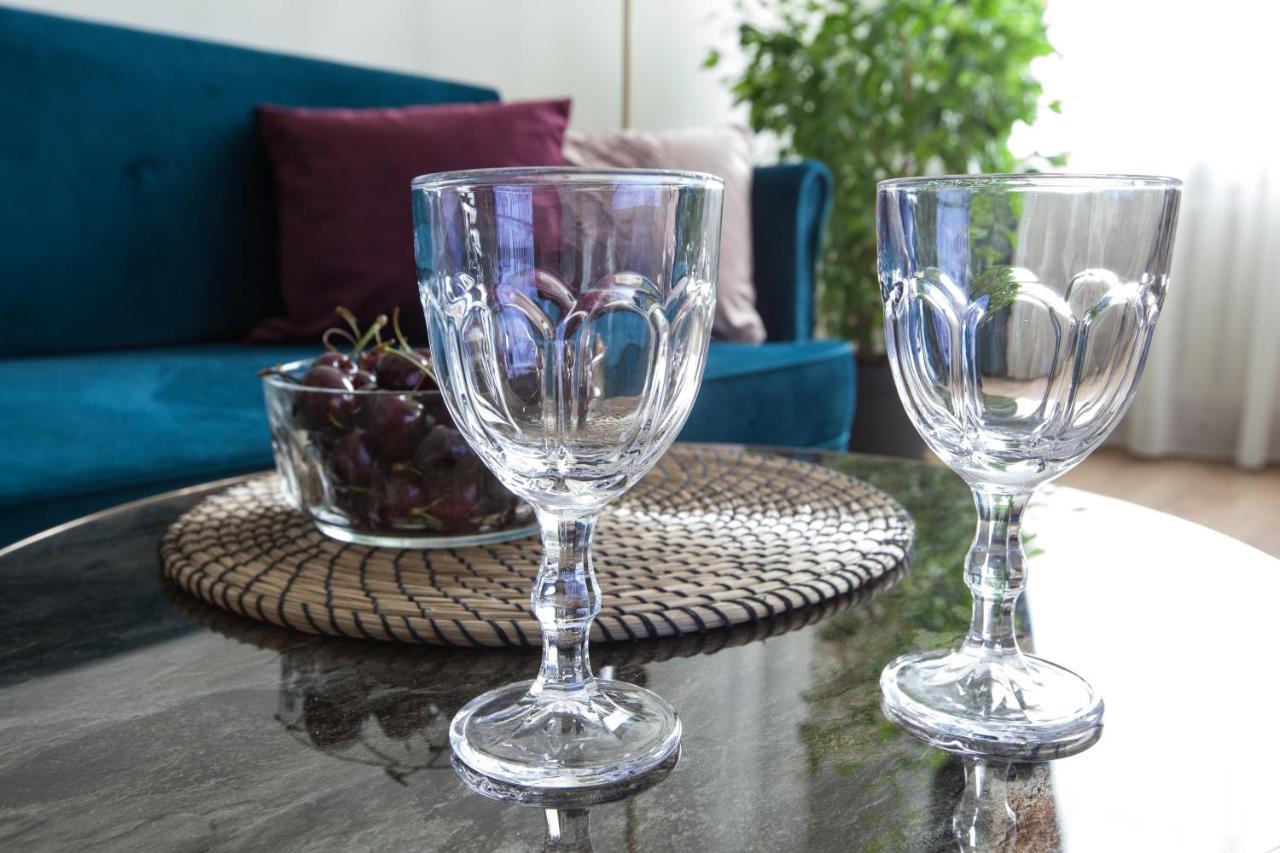 Cozy Home Valdemara, Free Parking, Self Check-In Riga Bagian luar foto