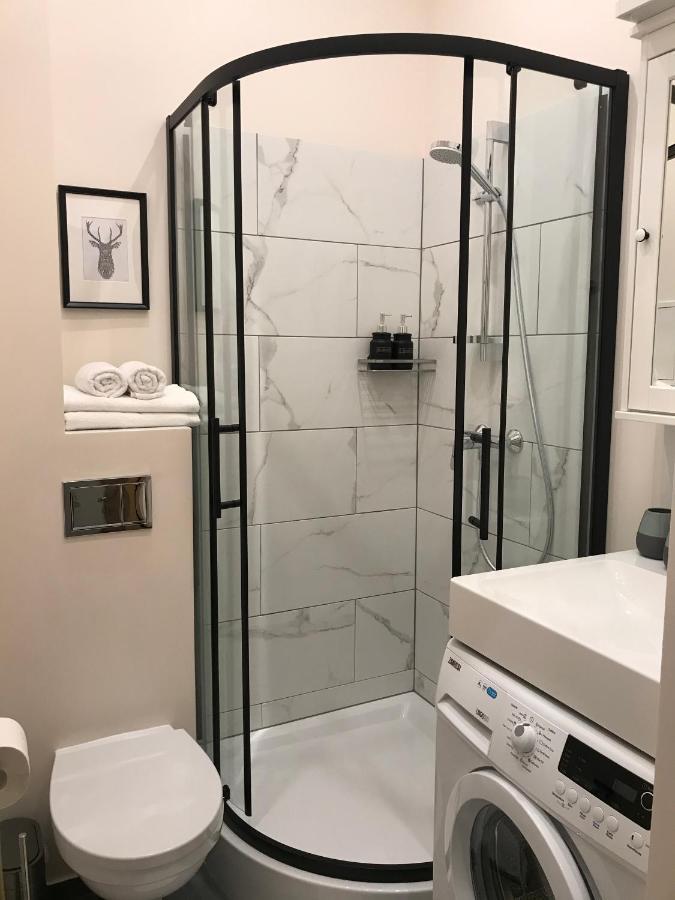 Cozy Home Valdemara, Free Parking, Self Check-In Riga Bagian luar foto
